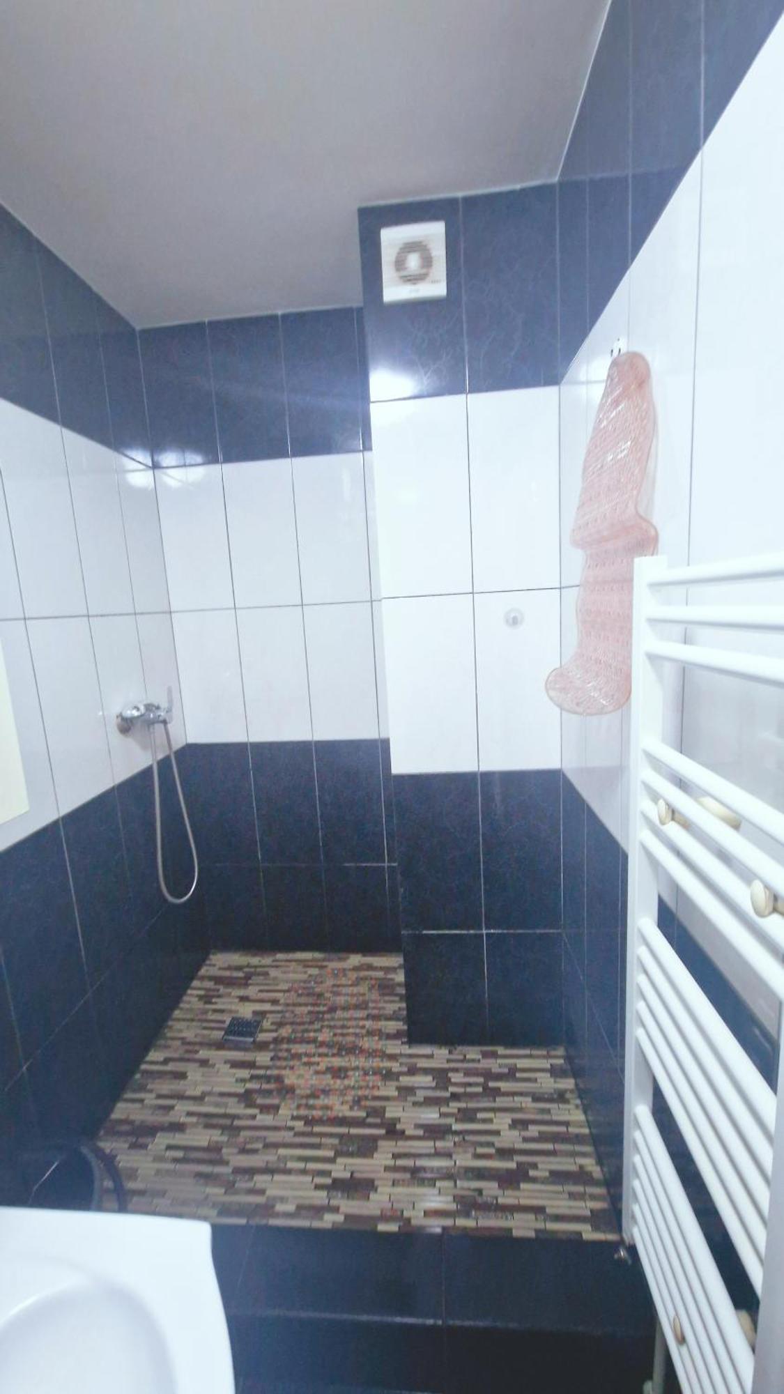 Apartament Vintage Galaţi Екстериор снимка